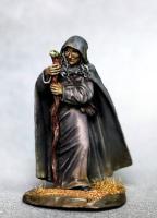DSM7333 Female Witch / Old Crone w/Staff
